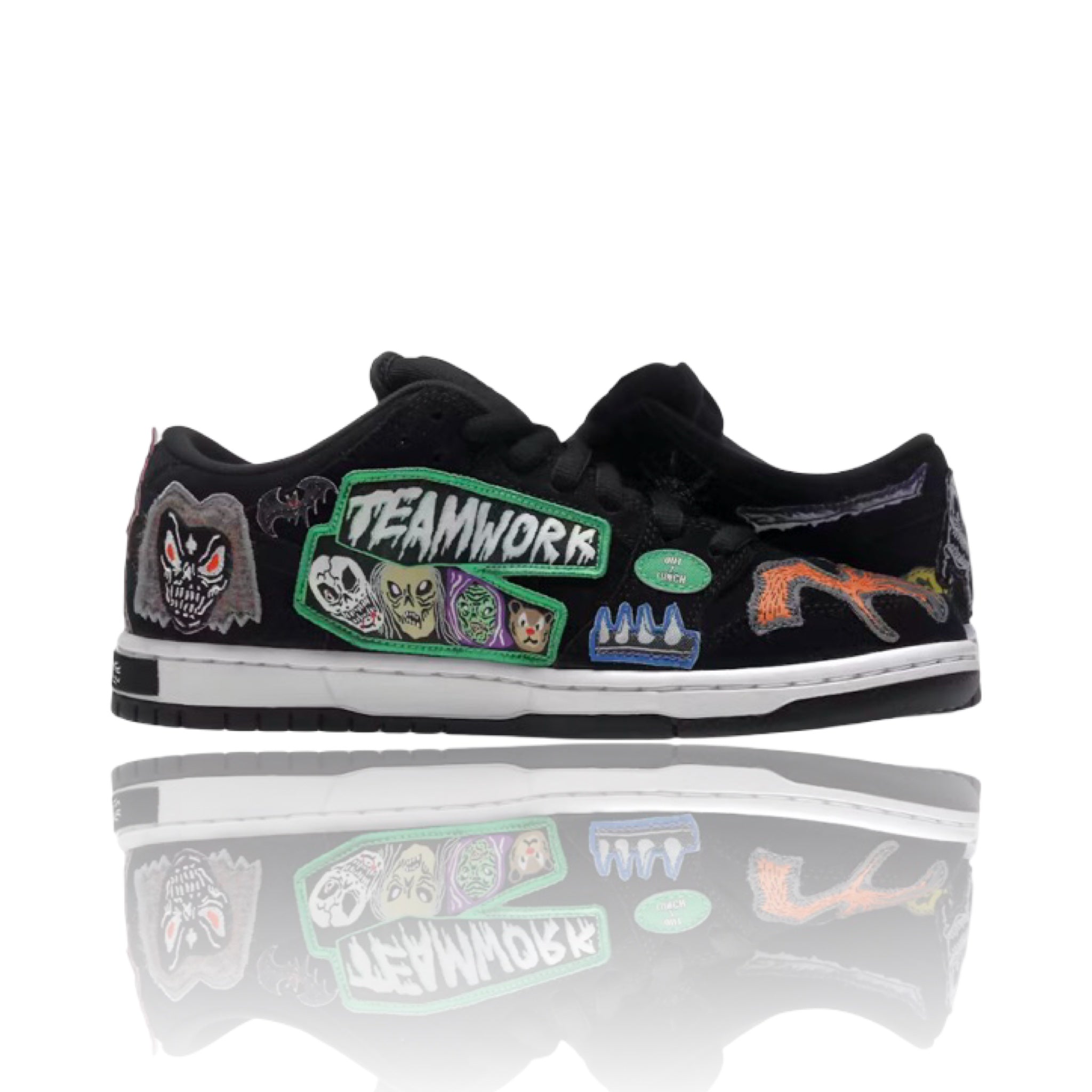 Nike SB Dunk Low Neck Face