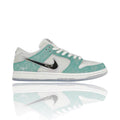 Nike SB Dunk Low April Skateboard