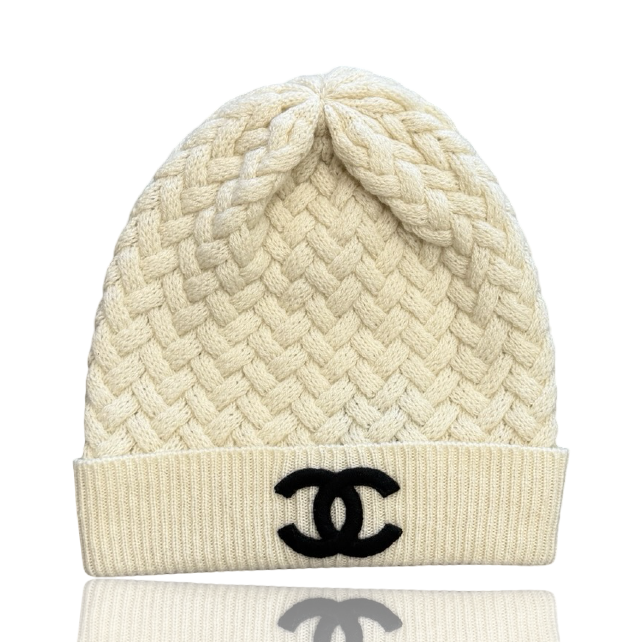 Chanel Cashmere CC Beanie Biege