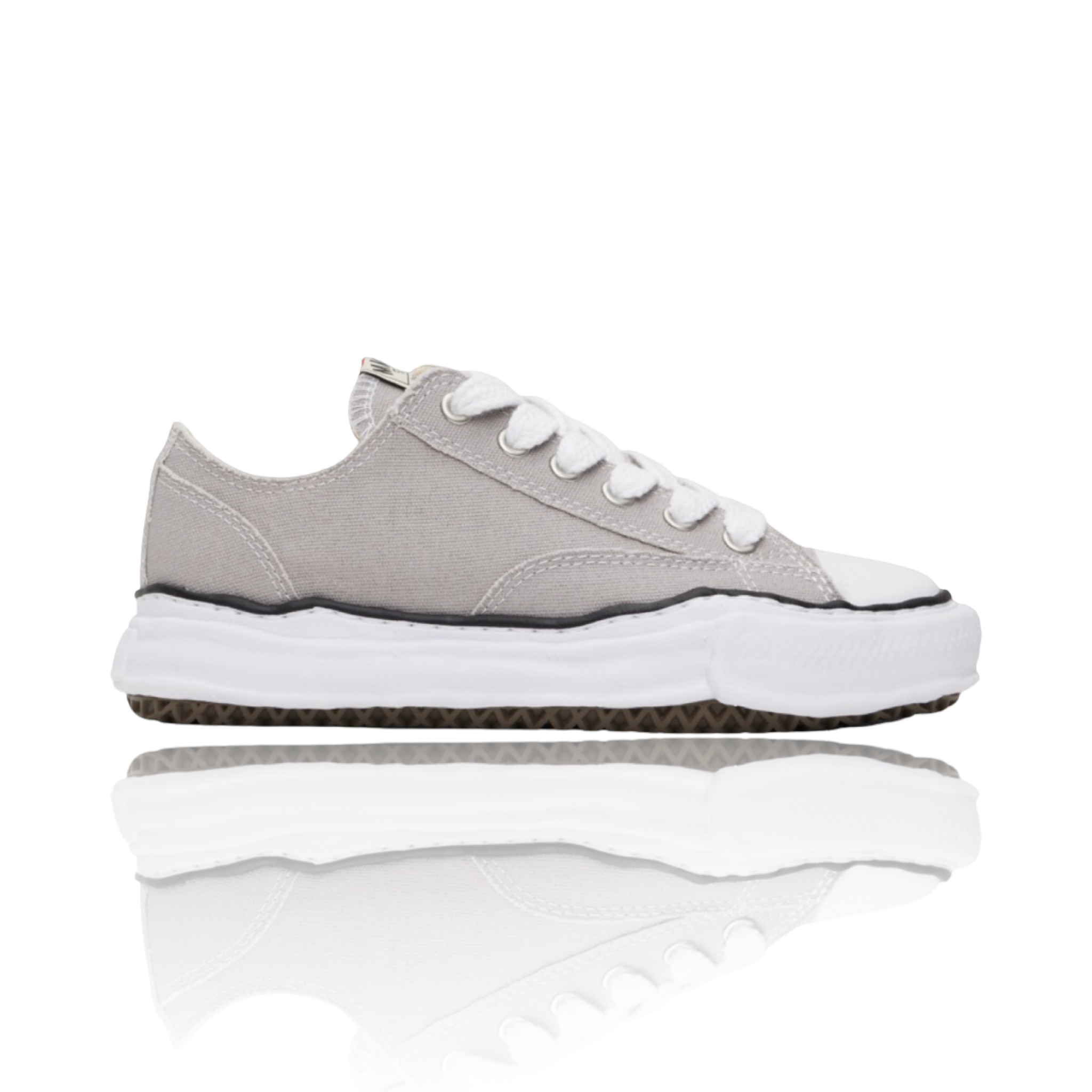 Maison Mihara Yasuhiro Peterson Canvas Low Gray