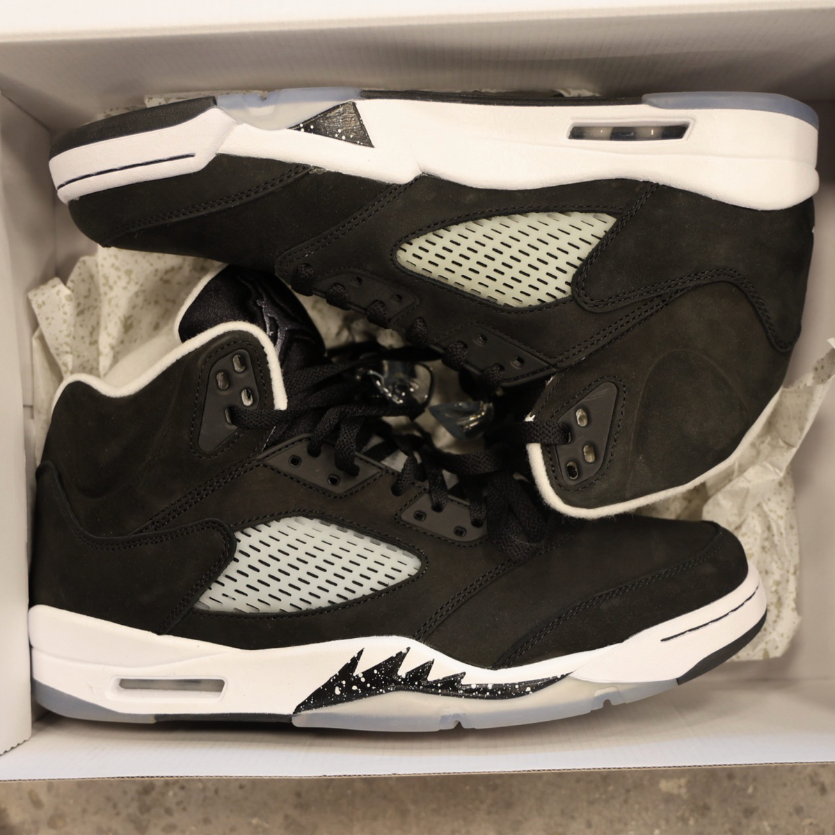 Jordan 5 Moonlight