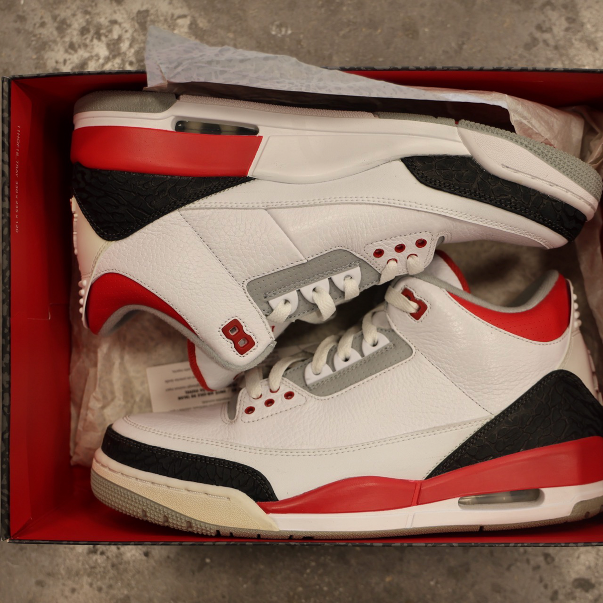 Jordan 3 Fire Red