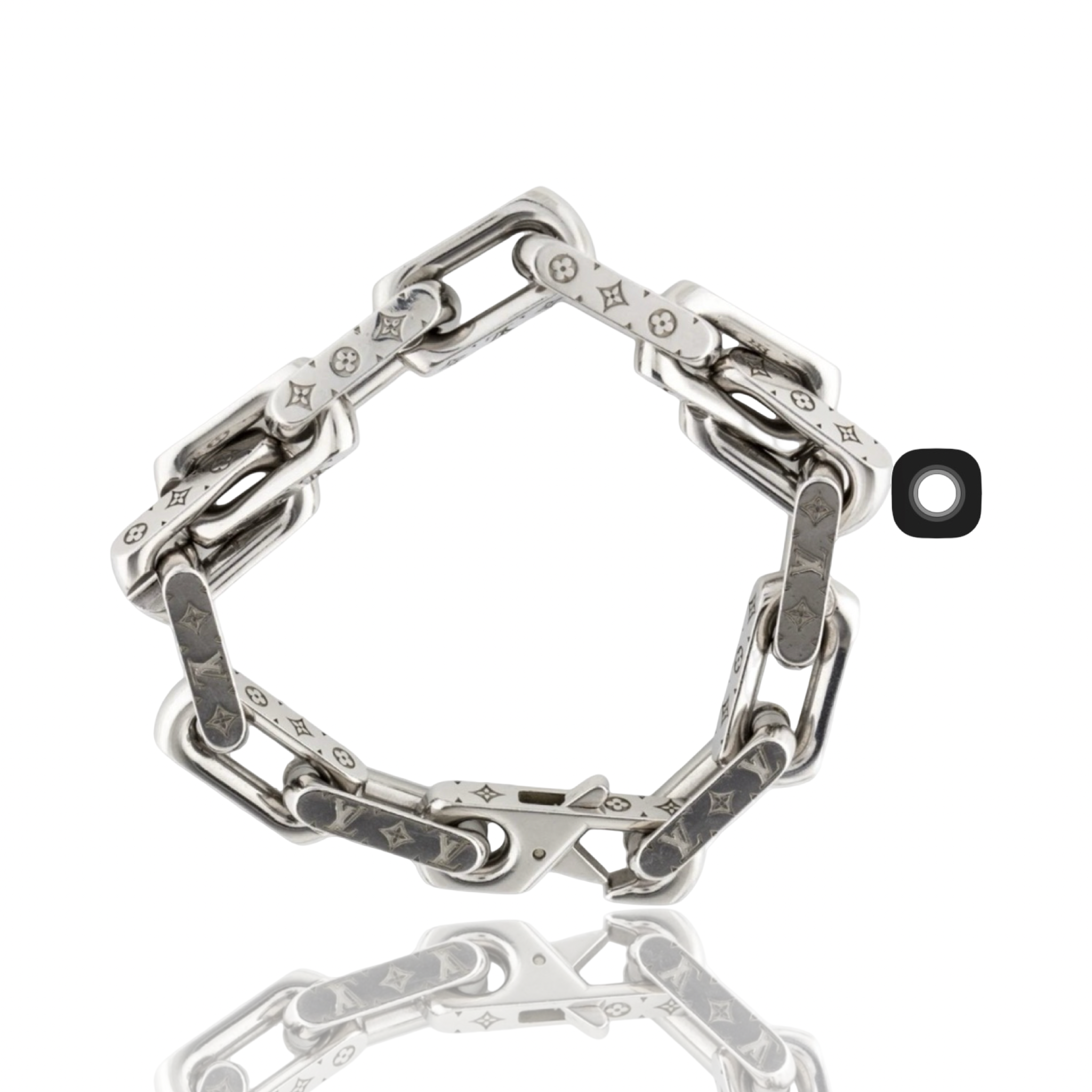 Louis Vuitton Pearls Belt Bag Charms