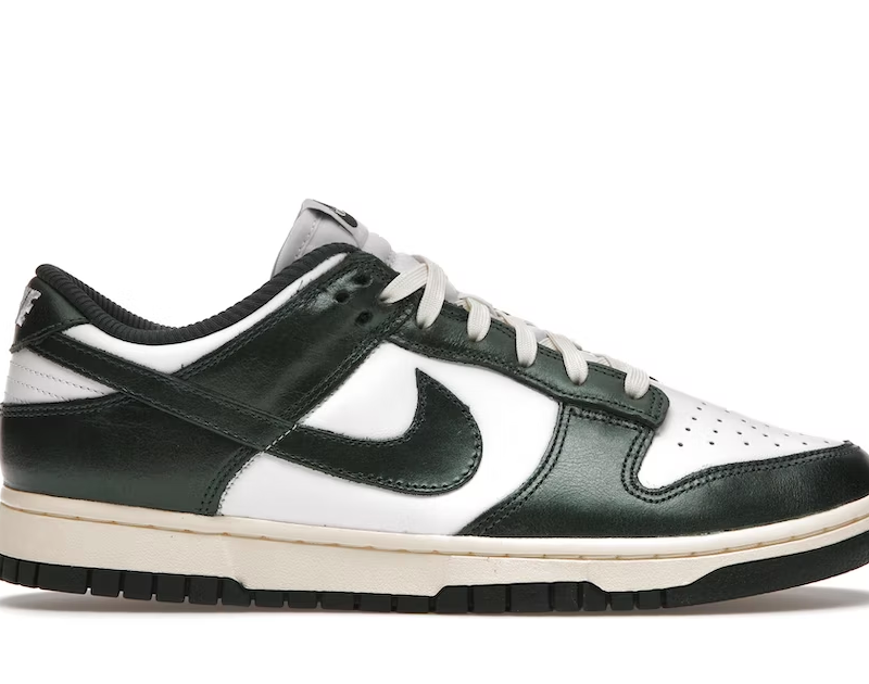 Nike Dunk Low Vintage Green (W)